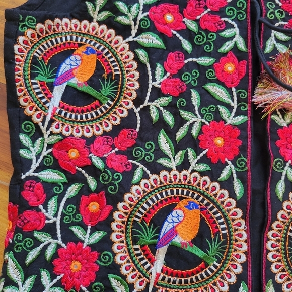 Uzbek Vintage Boho Embroidered Vest Birds & Floral Pattern‎ Black Festival M - Picture 5 of 9